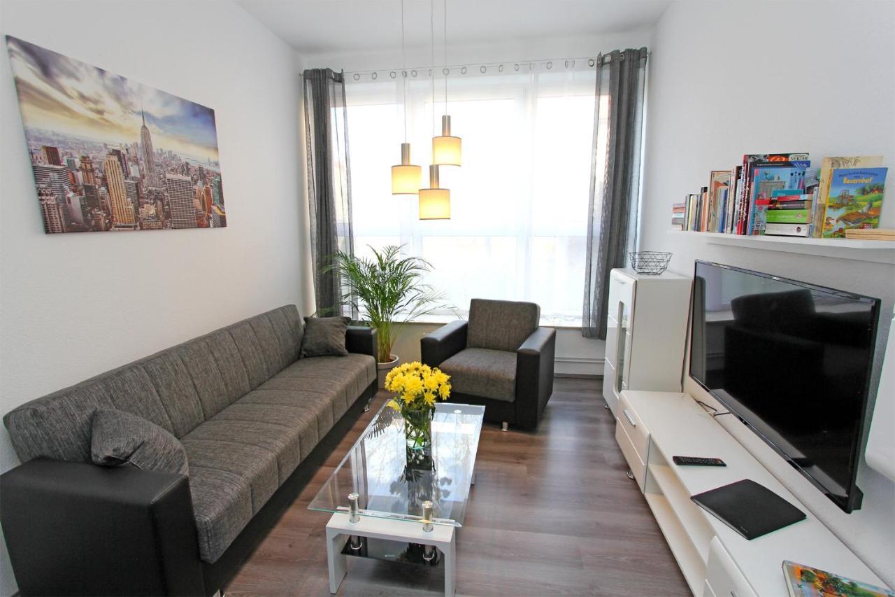 Ferienwohnung Mit 3 Schlafraeumen Neubrandenburg Buitenkant foto